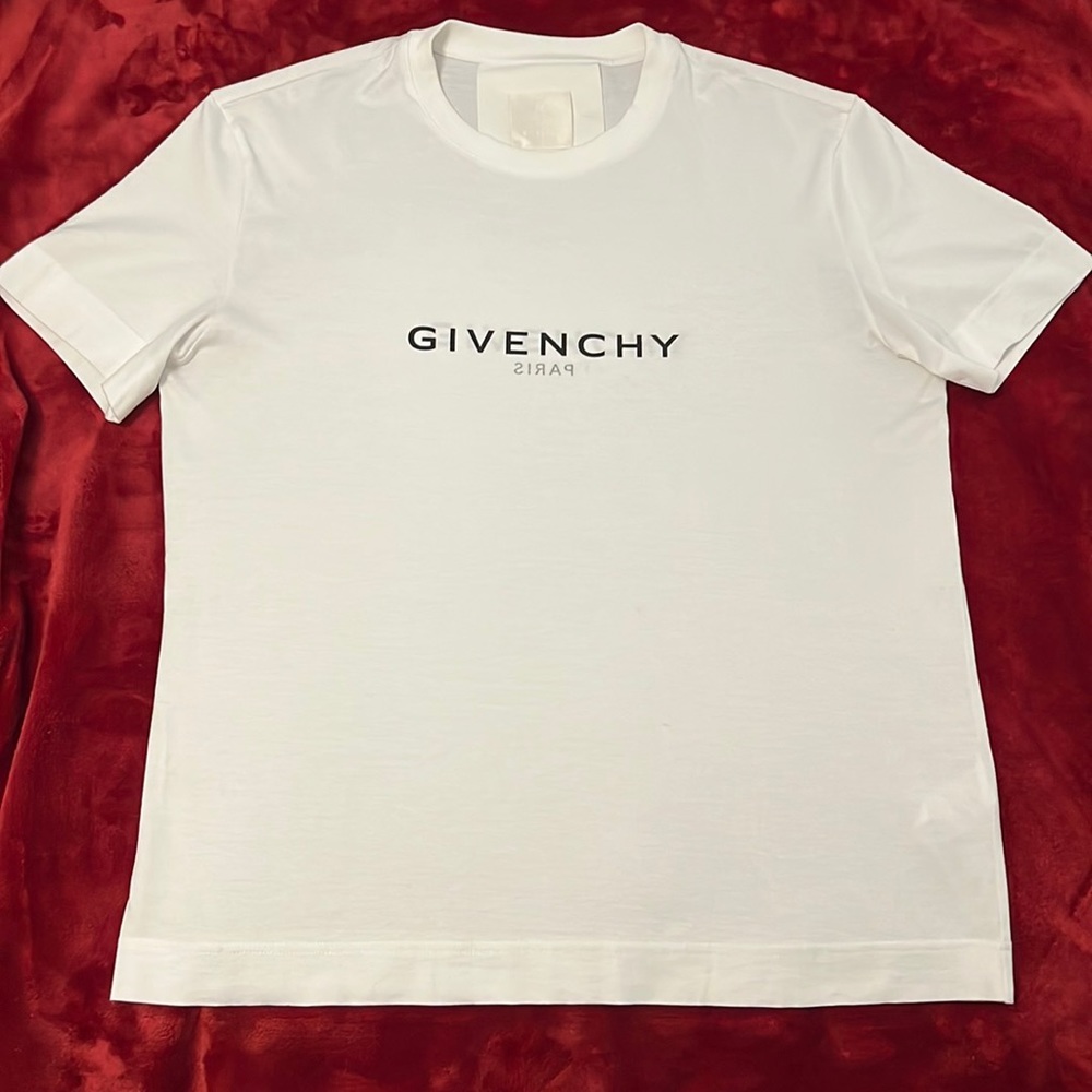 White Givenchy tee shirt
